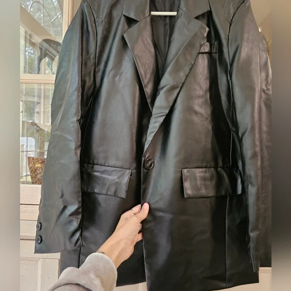 Princess Polly Jocelyn Blazer - Picture 7 of 10